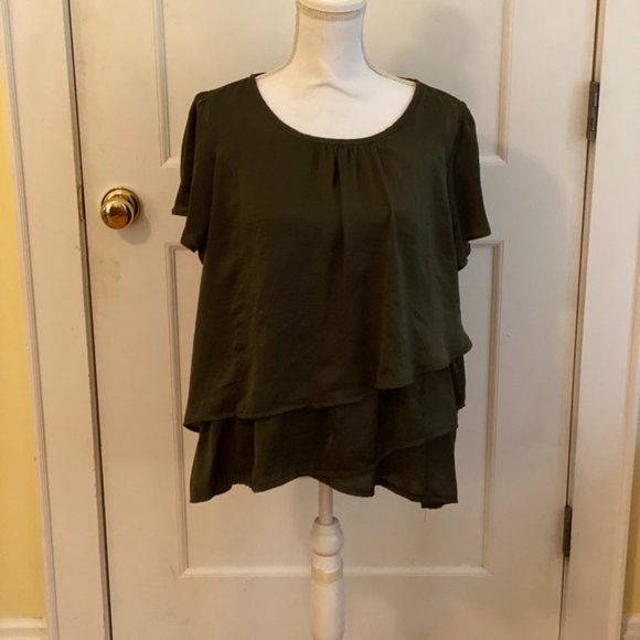 Green Ruffle Blouse - Picture 1 of 2